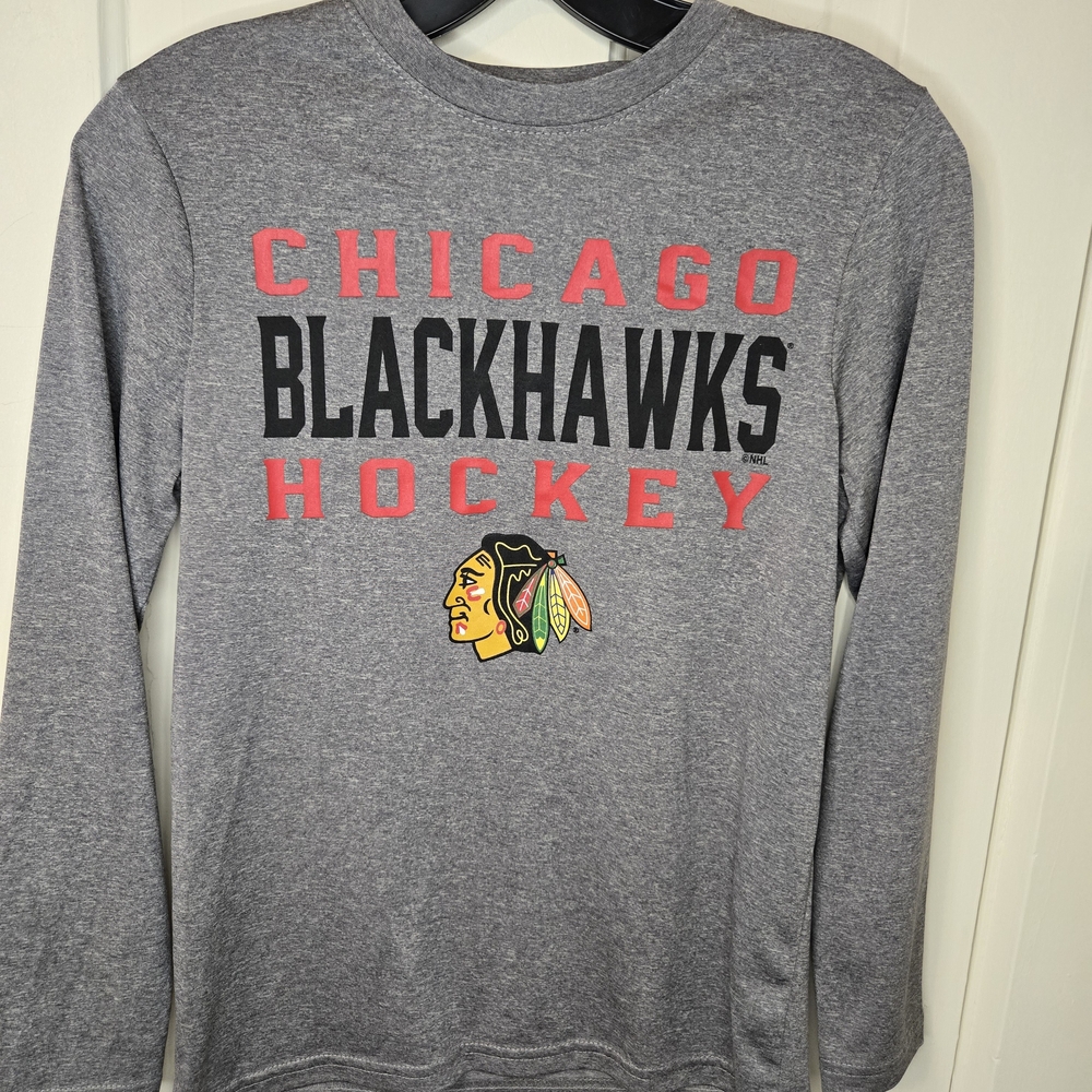 NHL Chicago Blackhawks Gray Long Sleeve Tee
